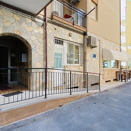Babyaccommodation Family Experience Iv Pietra Ligure